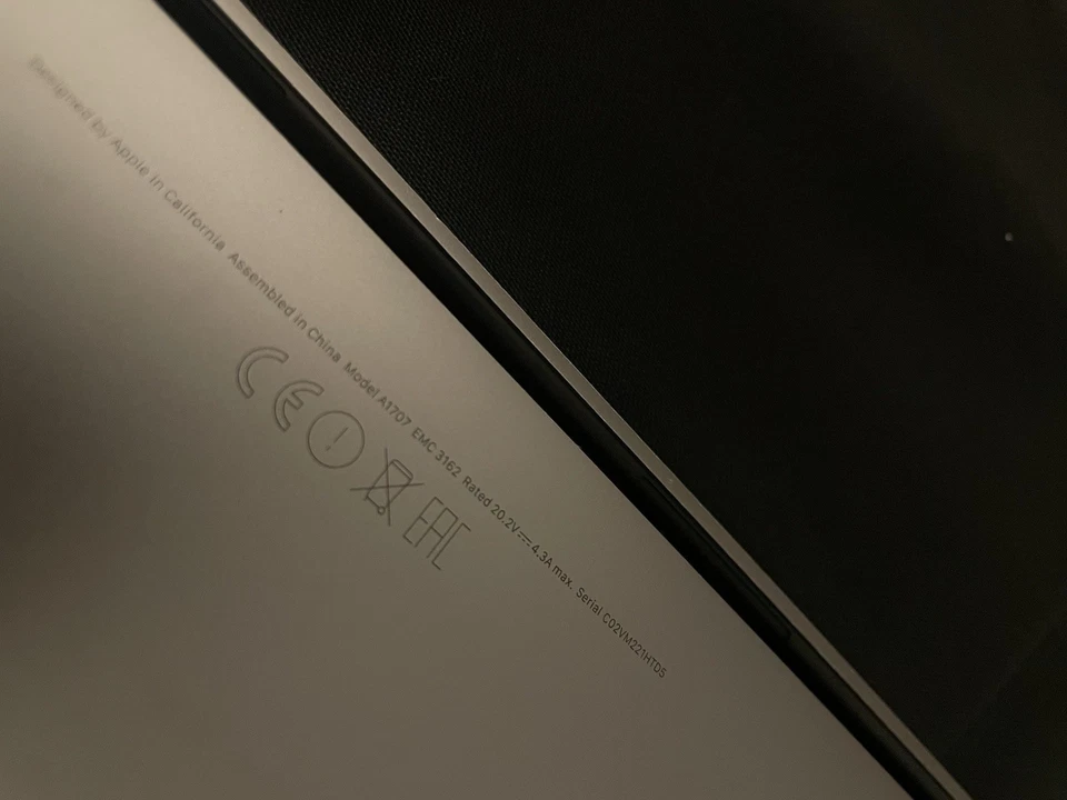 Apple MacBook Pro 15” (A1707, 2017) 16GB RAM 256GB – Broken Screen - Image 3 of 4