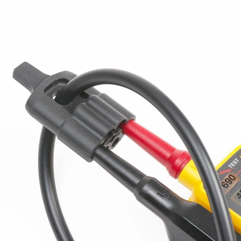 Fluke T130 2 Pole Voltage & Continuity Tester with Personal Calibration Cert - Image 3 of 4