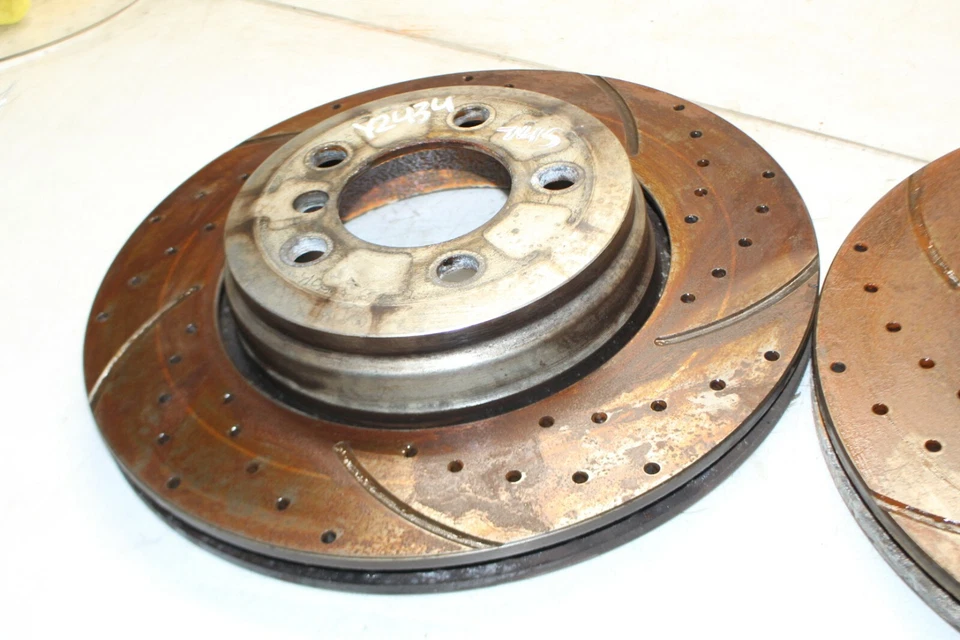 02-05 E65 BMW 745I 745LI PAR DE ROTORES DELANTEROS IZQUIERDO Y DERECHO PERFORADOS RANURADOS Y2434 Foto 4 de 4