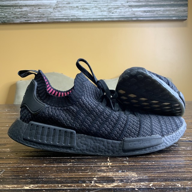 triple black stlt