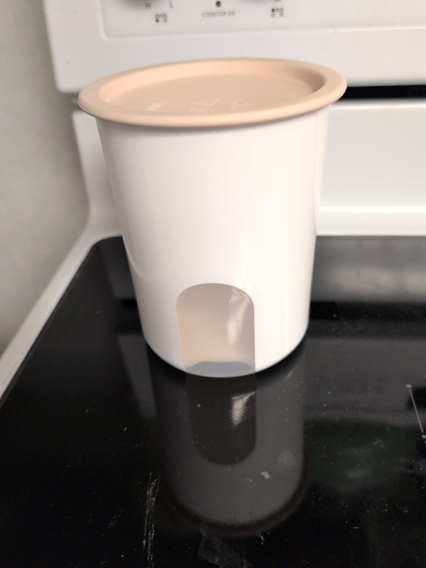 TUPPERWARE ONE TOUCH REMINDER WINDOW CANISTER "A" PINK SEAL #3189 5 1/4 Cup