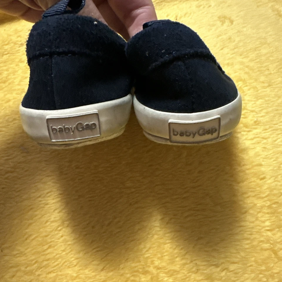 Mocasines Baby Gap azul marino deslizables, 18-24 meses Foto 3 de 4