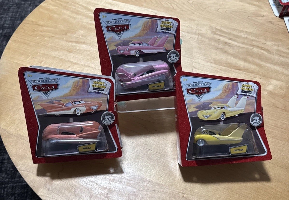 ★未開封★Cars マテル STORY TELLERS COLLECTION Disney Pixar Car Story Tellers Collection: Sheila, Rhonda, And