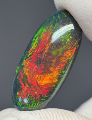  STARPIECE /ETHIOPIAN WELO OPAL / 15.50 CT /AAA CABOCHON LOT/ PREMIUM  