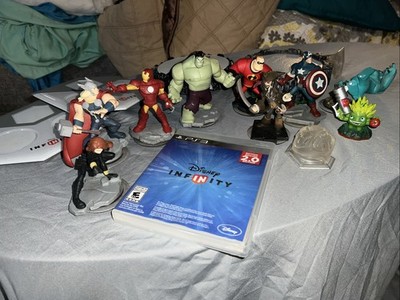 Huge Lot of 14 Disney Infinity Figures/Discs Avengers Marvel Playset Crystal 2.0