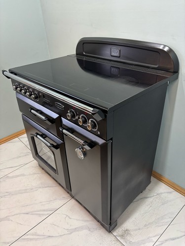 ALL ELECTRIC RANGEMASTER CLASSIC 90 CM RANGE COOKER IN BLACK AND CHROME. ED-246 - Picture 6 of 12