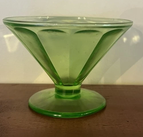 Vintage Green Federal Glass Company Vaseline glass ice cream dessert dish