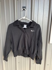 Nike Women's Sportswear Black Cropped Sweater size Small