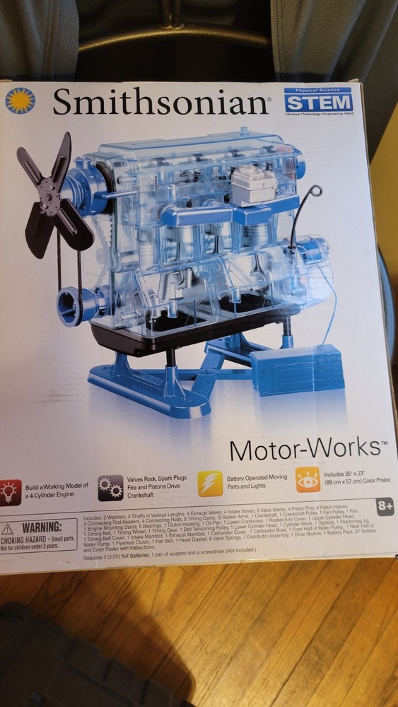 Smithsonian Stem 4-Cylinder Motor Works Model Kit 49013  Brand new- Box Unopened