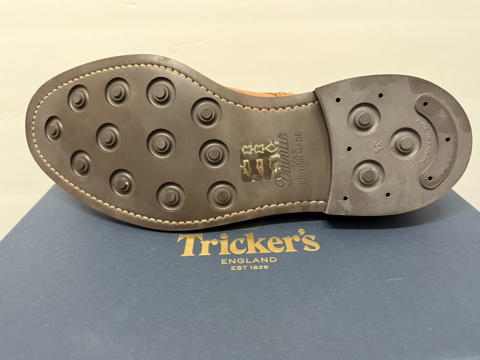 Tricker’s Dress Shoes Tan Acorn Antique Derby Brogues UK 12 US 13