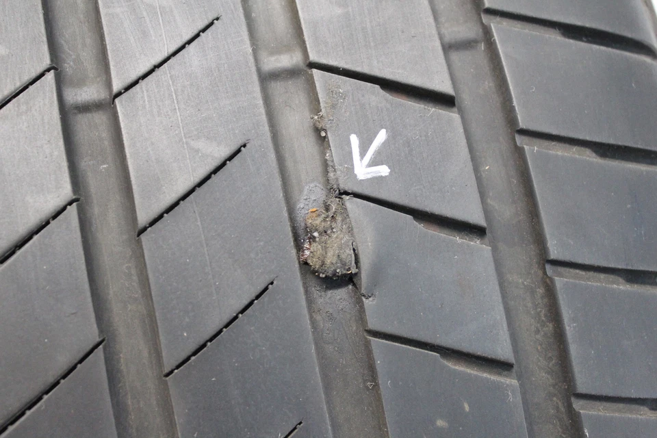 2x BRIDGESTONE Alenza 001 + 305/40 R20 112Y + BMW Sommerreifen  Dot 1222 + 5,5mm - Bild 4 von 4