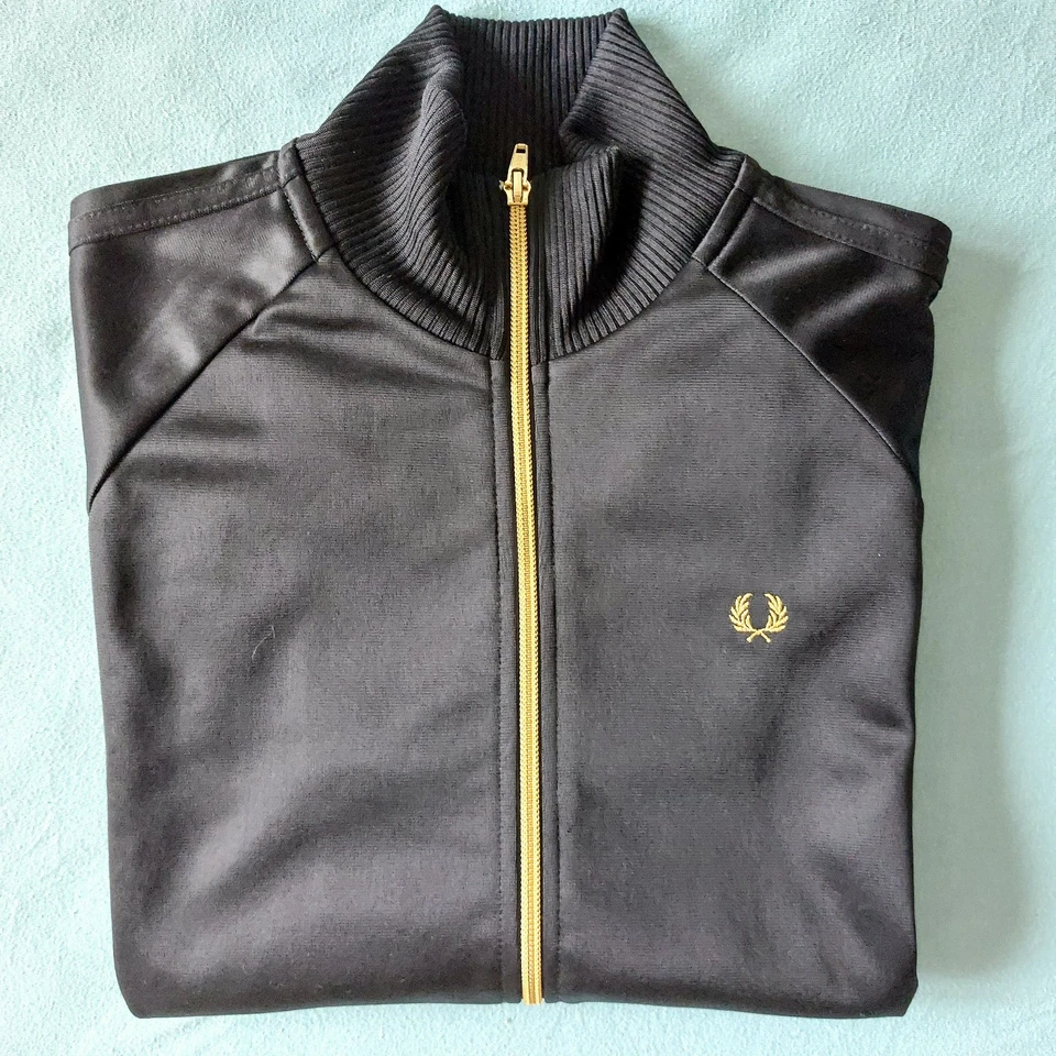 FRED PERRY  Sportswear Tracktop Jacket   Black and Gold     Size XS - Imagen 2 de 4