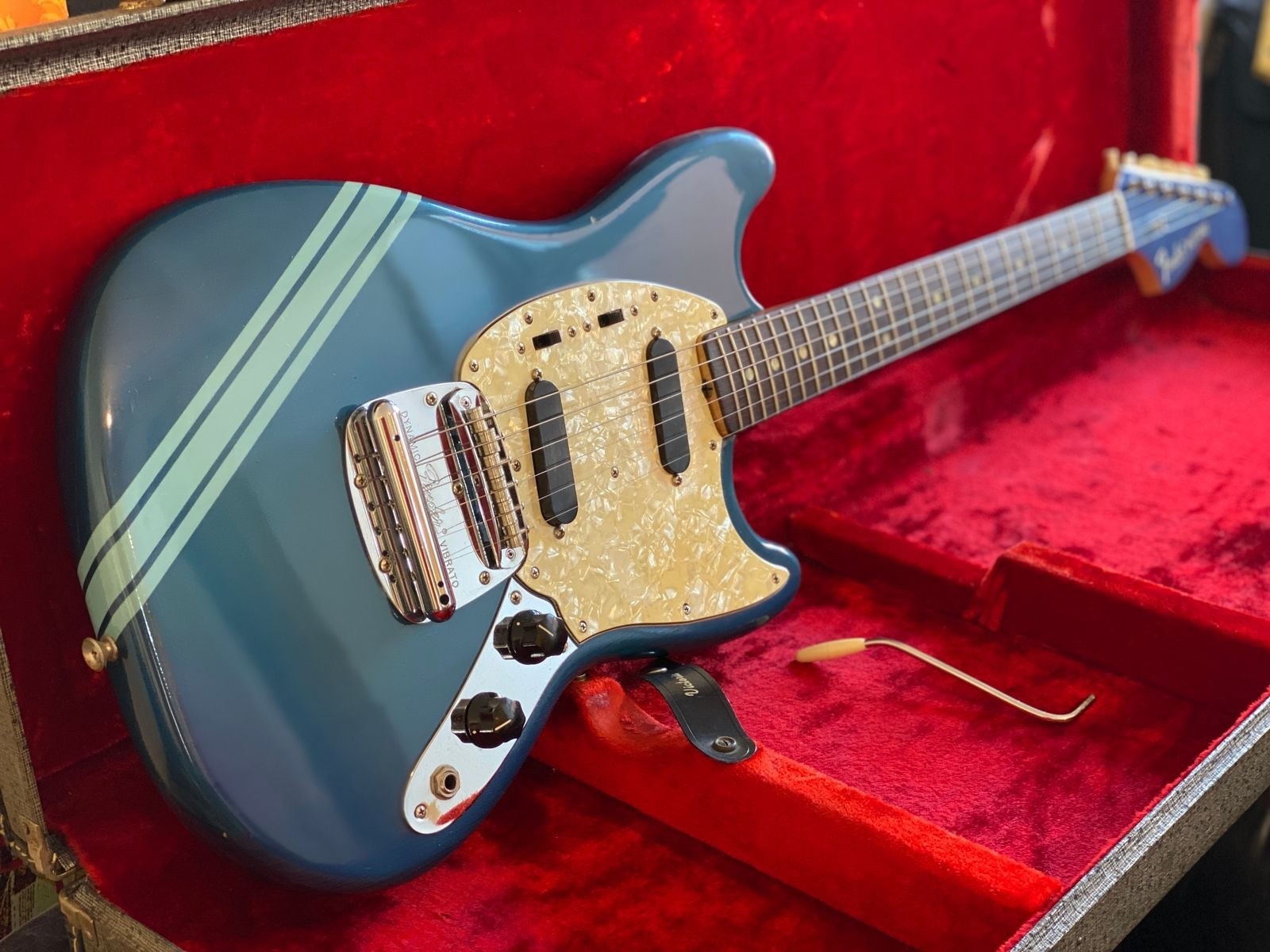 Original Vintage 1969 USA Fender Mustang Lake Placid Blue Competition w /  OHSC