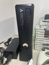 Xbox 360 S CONSOLE BUNDLE-20 Games/DJ Turntable-2 Controllers-Model 1439-KINECT