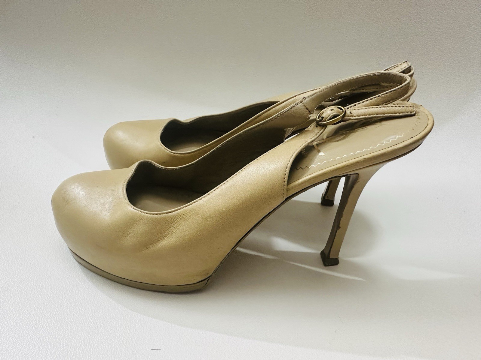 YSL Yves Saint Laurent $795 Tribtoo Slingback Pump Heels Italia 37 Stone Beige