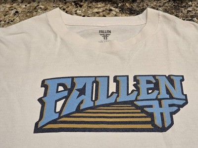 Vintage Fallen Footwear TShirt Mens Large White Logo Skate Punk Grunge Y2K