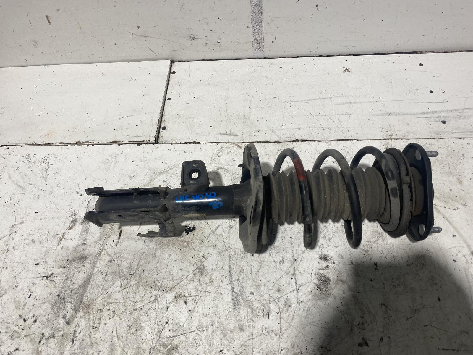 Toyota Corolla Left Front Strut ZRE182 03/2015-06/2018