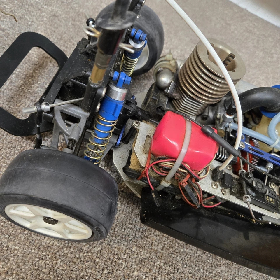 Kyosho GP Landmax 1/8 Nitro Rc Car Mitsubishi Lancer Evolution IV Ralley 4WD - Image 4 of 4