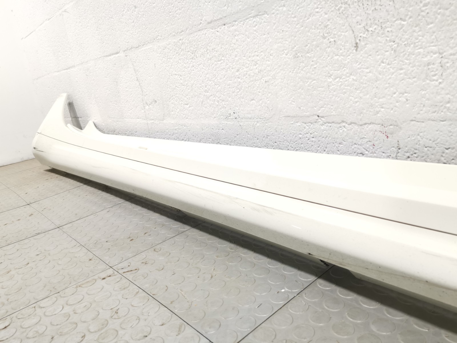 Maserati Ghibli 2018 M156E AWD 3.0 Right Side Skirt Rocker Panel Molding OEM