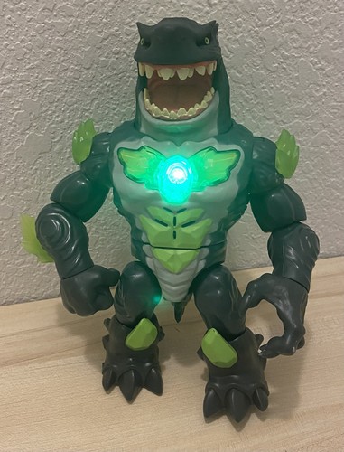 Beast Lab Shark Beast Creator Experinment Action Figure Light Sound Reaction Toy - Picture 4 of 8