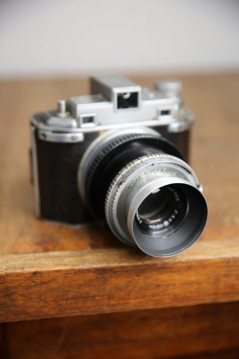 Vintage Kodak Medalist Medium Format Camera 100mm f3.5 Ektar Vintage Kodak Medalist Medium Format Camera 100mm f3.5 Ektar