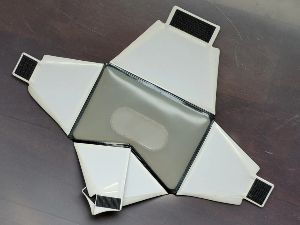 LumiQuest SoftBox LQ-107 For Softer Canon Flash Photography - Image 3 of 4