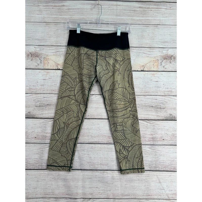 vuori leaf print crop leggings