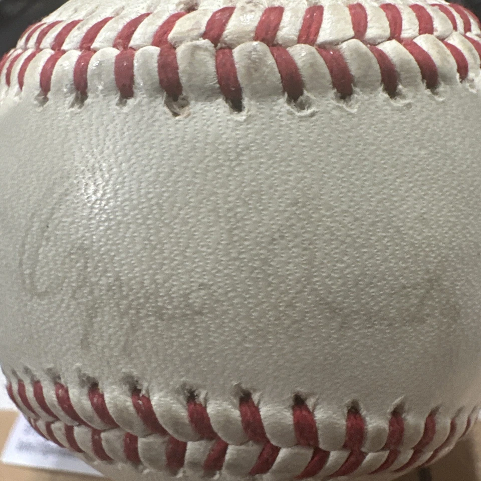 🔥⚾️Ozzie Smith SIGNED w/ COA by JSA  WILSON BATTING BALL Baseball RARE w/ CERT - Image 2 of 4