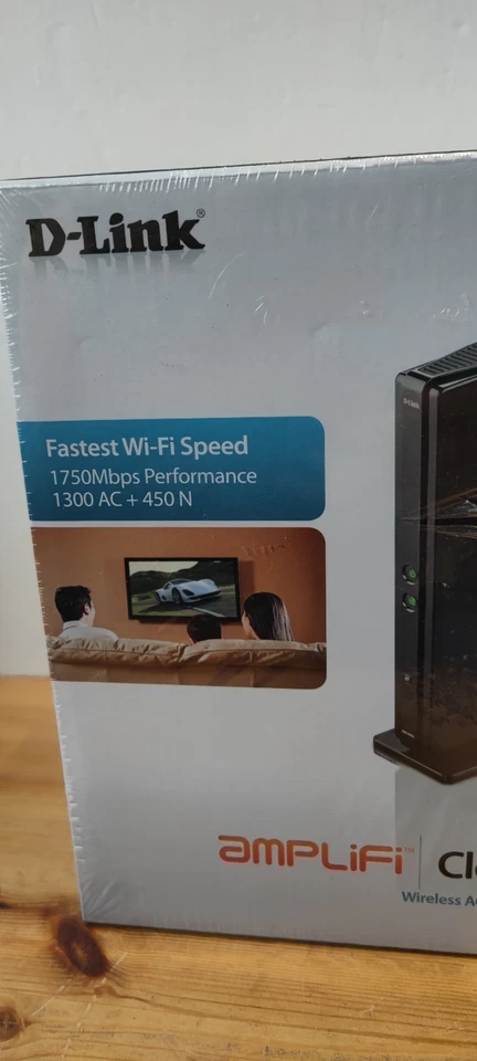 D-Link AC1750 Dual-Band Gigabit Router with USB - DIR-8695L - New and Sealed - Image 3 of 4