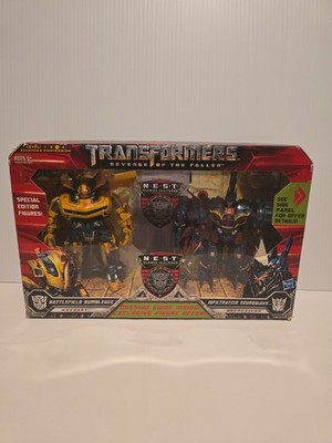 Hasbro Transformers Revenge Fallen Bumblebee & Soundwave NEST Set Action Figure