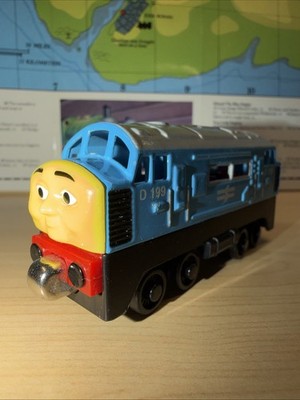 D199 ! THOMAS FRIENDS TRAIN ! 2010 Take N Play Along Diecast THE DIESEL SPAMCAN
