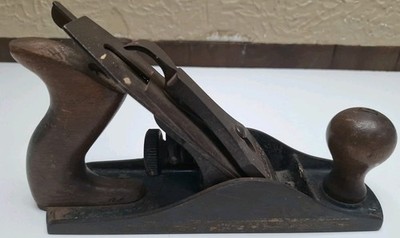 Vintage Stanley Bailey No 4 Carpentry Plane