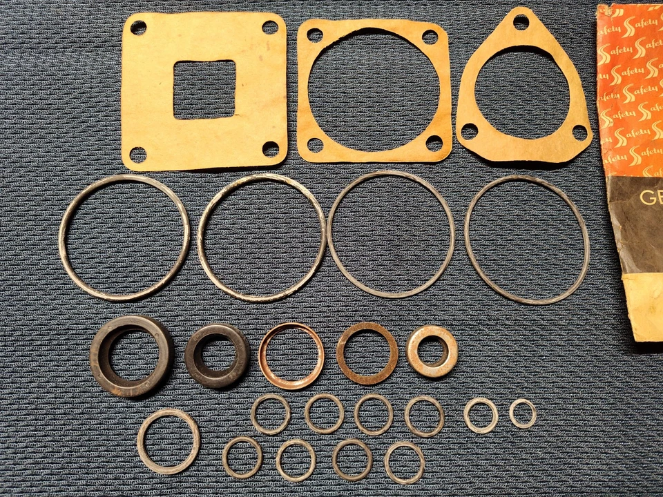 NOS GM # 5680853 Saginaw Steering Gear Box Service Kit 1953-55 Oldsmobile - Image 3 of 3