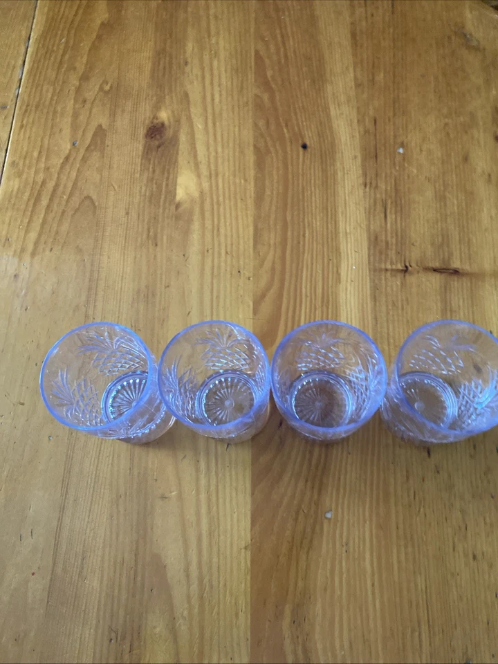 Juego de 4 vasos de plástico transparente acrílico aspecto vidrio cortado 16 OZ Foto 4 de 4