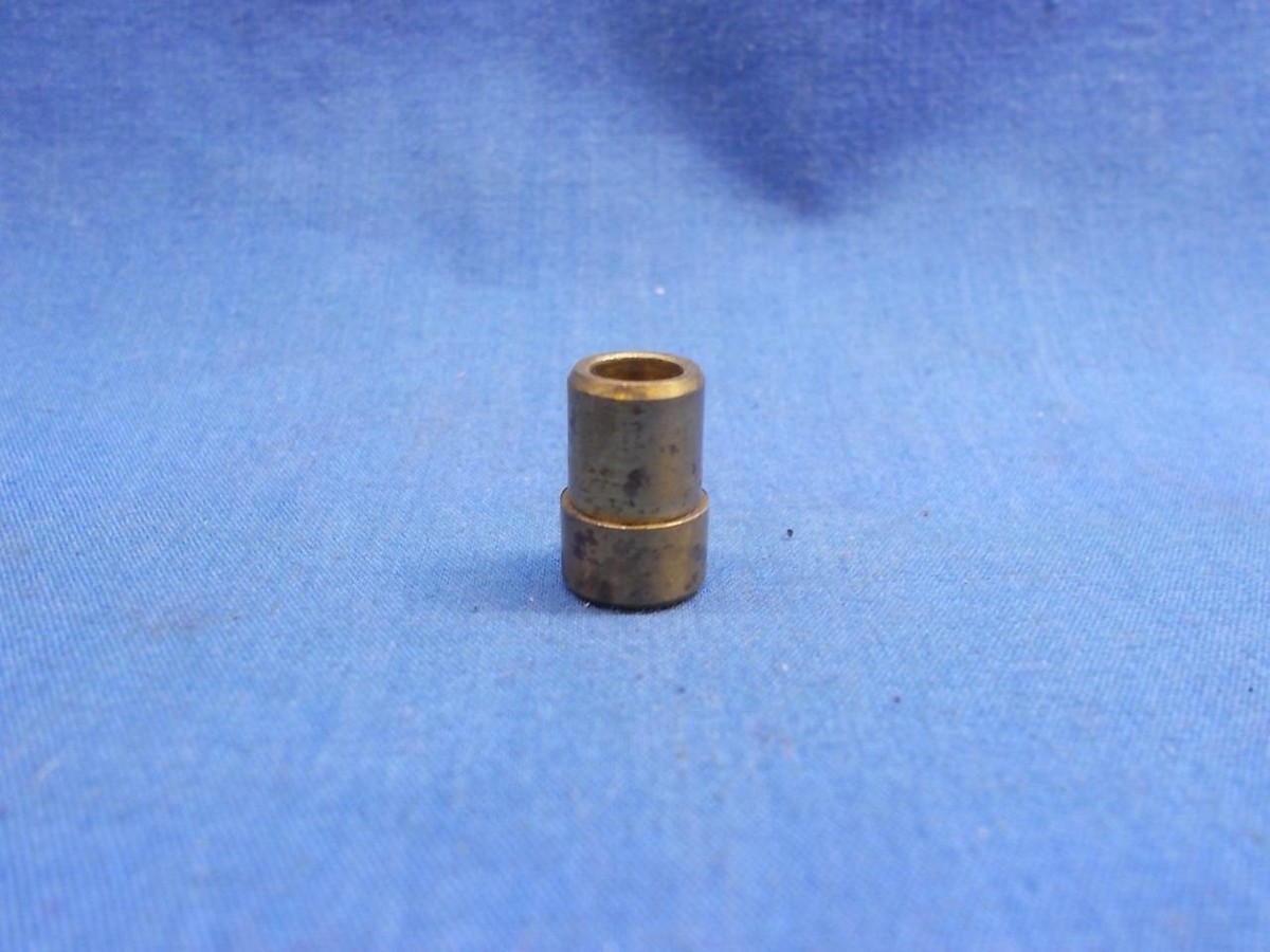 Yamaha 2G2-25136-00. OEM Speedo Drive Bush. Fits XS750S(78-79