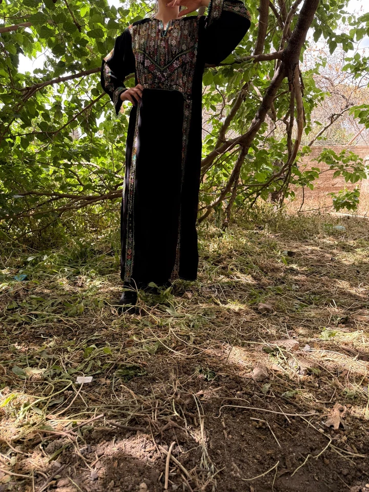 Handwoven Thobe - Palestinian Heritage Embroidered Tatreez - Small defect - Image 4 of 4