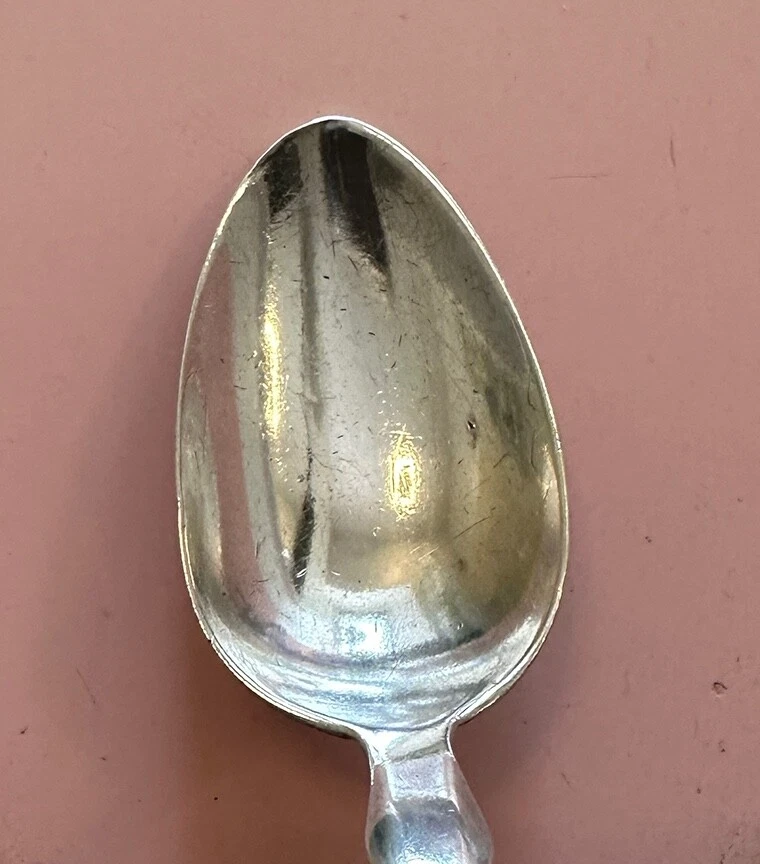 Antigua cucharadita Gorham de plata esterlina patrón de punta 1832 Hennegen Bates Co mono Foto 3 de 4