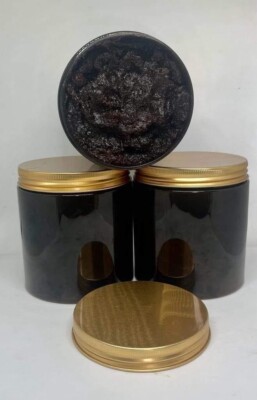 SCHWARZE SEIFE PEELING EXTRA AUFHELLEND 550 G