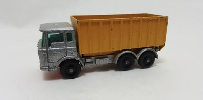 matchbox no 47 tipper container truck