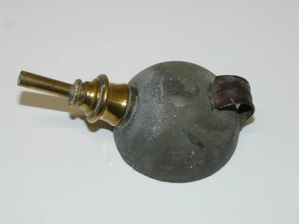 -ANCIENNE LAMPE à HUILE OU ALCOOL USAGE A DERTERMINER MINEUR COLLECTION - Photo 4/4