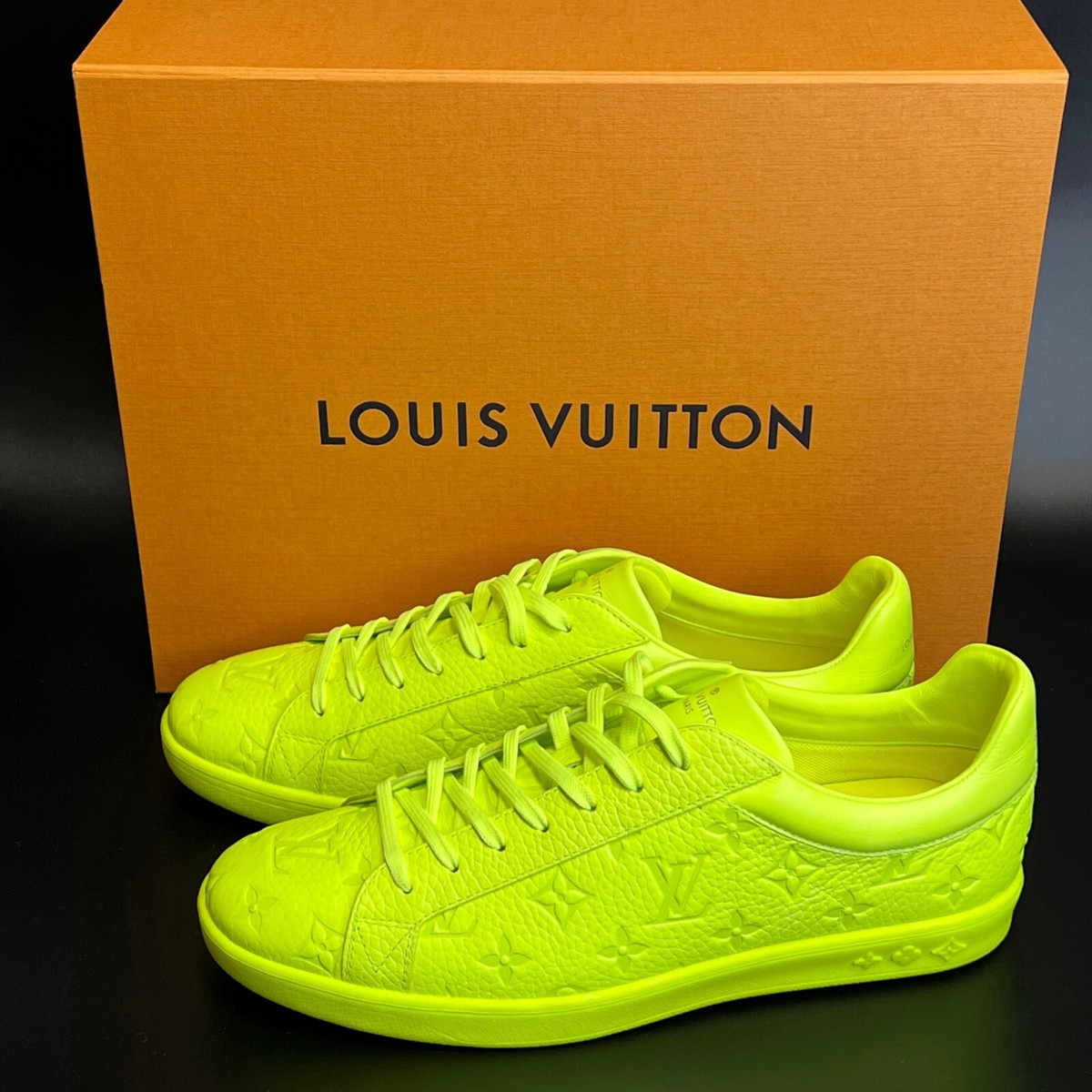 STUNNING Louis Vuitton LUXEMBOURG Sneakers LV Monogram Mens STUNNING Louis Vuitton LUXEMBOURG Sneakers LV Monogram Mens