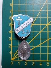 INSIGNE BROCHE RELIGIEUX ÉMAILLÉE ET ARGENT BEAUVAIS SJ