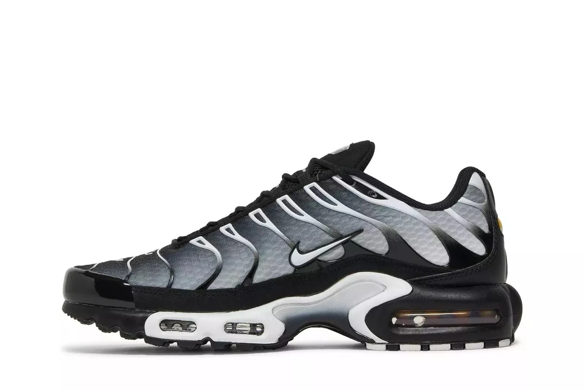 靴 Nike Air Max Plus Black/Mt Foam-Sk Grey New Nike Air Max Plus TN - Black Metal Silver Men's Air Cushion