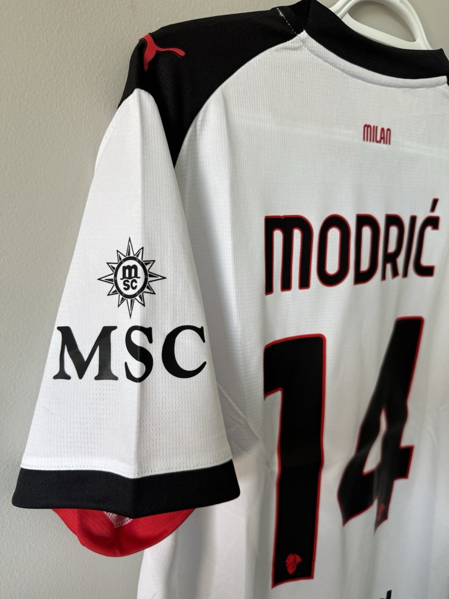 Flocage MODRIC #14 – Maillot Third 2025-2026 Milan – Domicile Homme – Fabrication Française