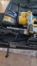 used dewalt 20 volt cordless grease gun dcgg571