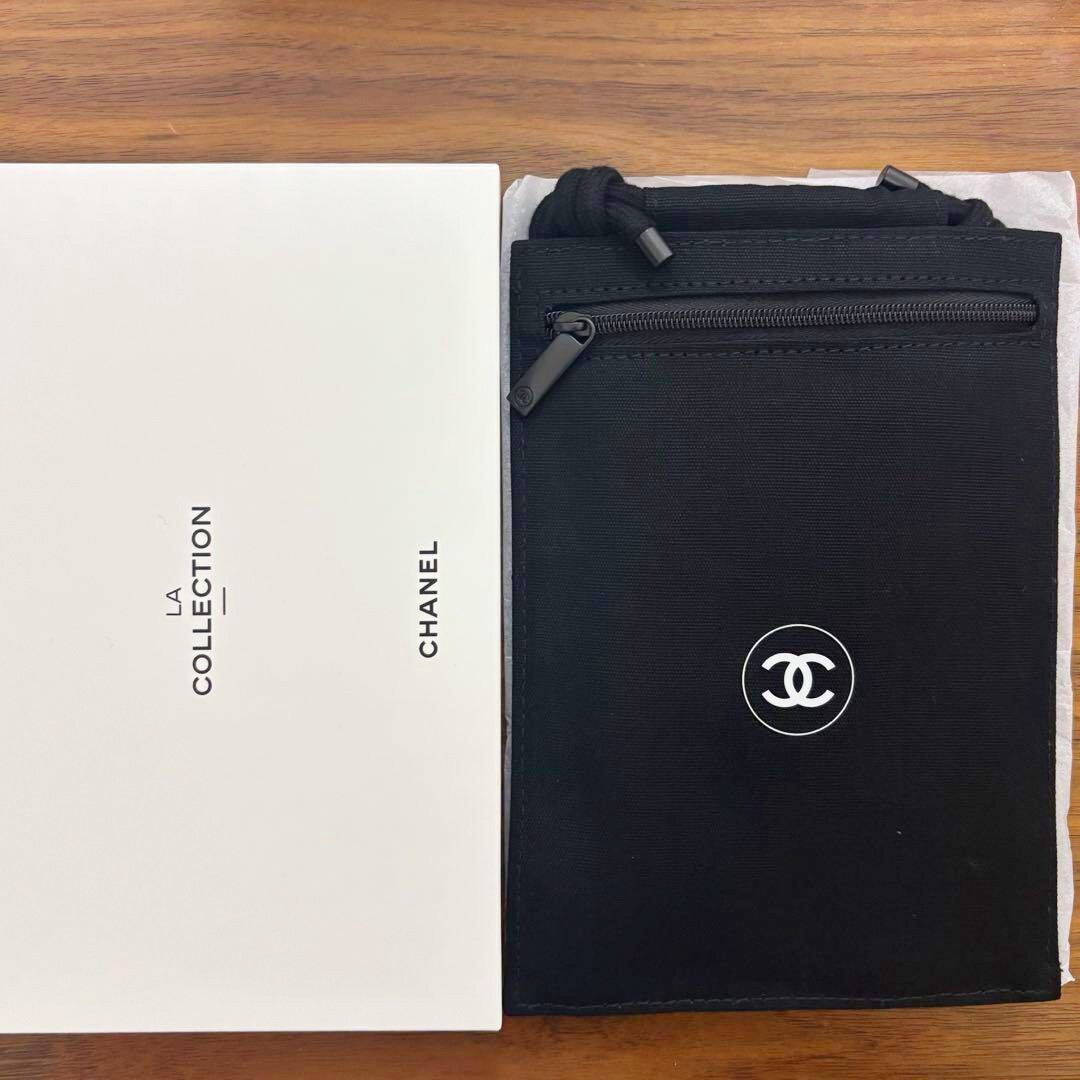 Chanel La Collection Passport Holder Smartphone Case Shoulder Bag