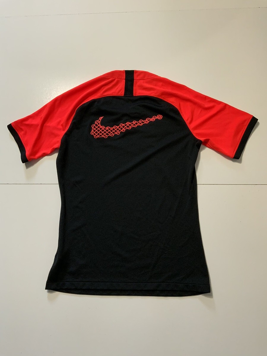 liverpool fc chinese new year kit