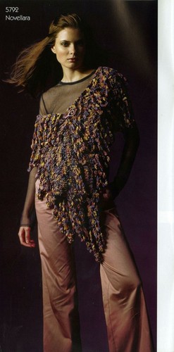 Schachenmayr Journal 4003 - Poncho, sciarpe e accessori - Foto 4 di 12