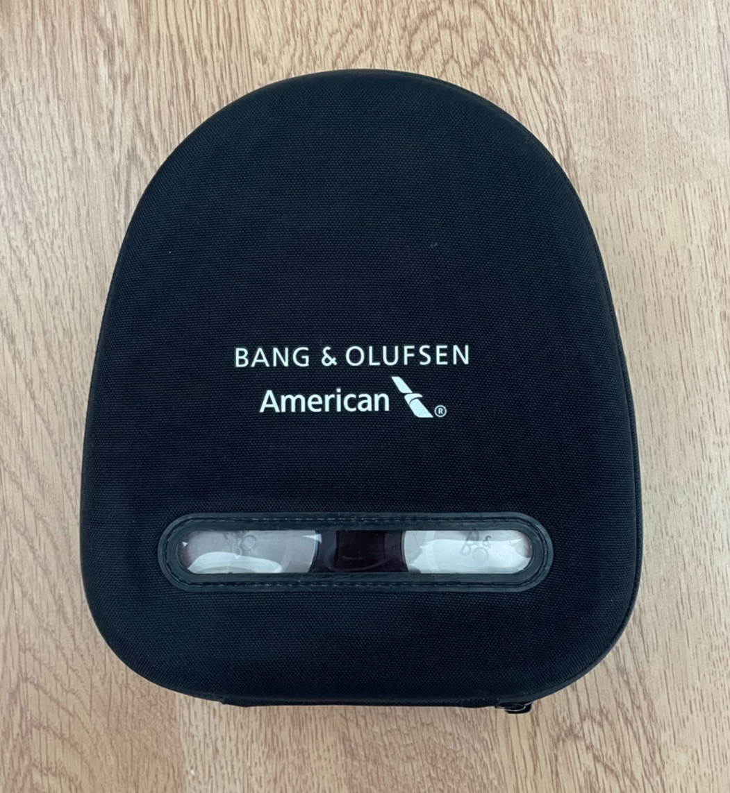 Bang Olufsen American Airlines Flight Headphones Prong Jack Zip Case!!