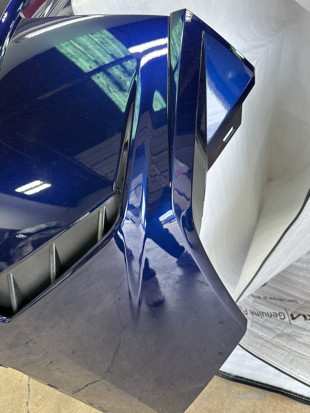 USED 2022 lamborghini urus  rear bumper R2sl2510 (NAVARRABLAU)